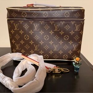 NEW Large Brown Toiletry Travel Bag